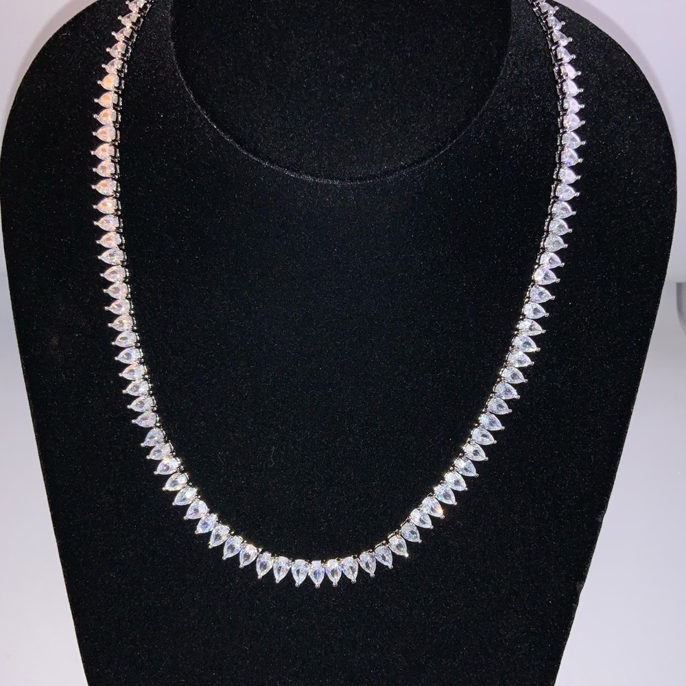 Pear Cut Necklace - Picture 15 of 16